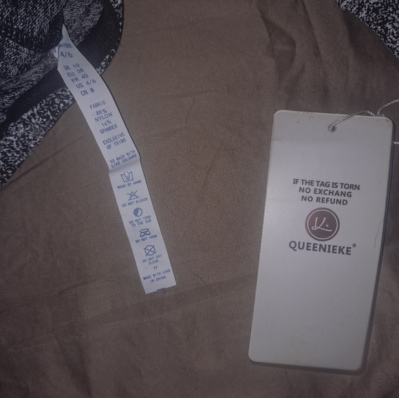NWT Queenike workout top sz sm 4/6 - Picture 4 of 4
